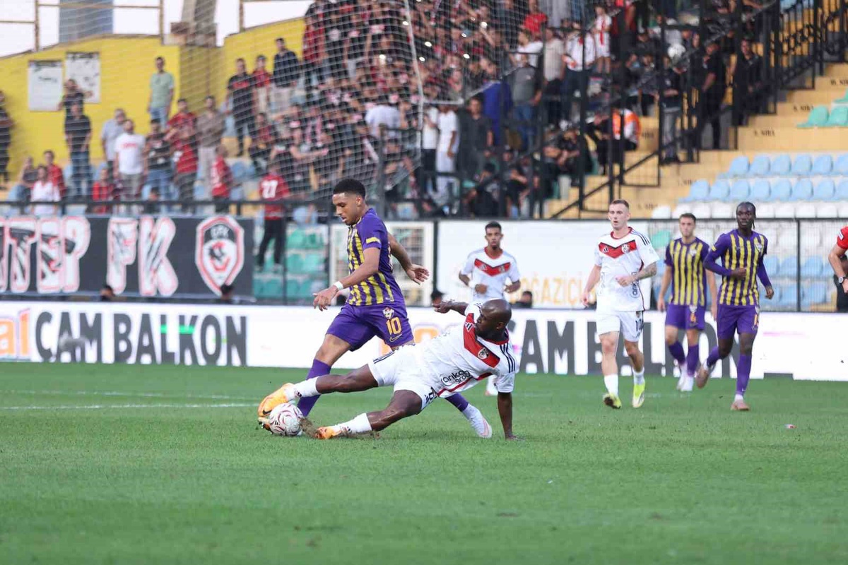 Eyüpspor - Gaziantep FK İlk Yarı 0-0