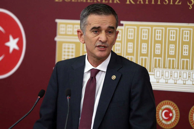 Ümit Dikbayır, AK Parti'den teklif geldiği iddialarını doğruladı