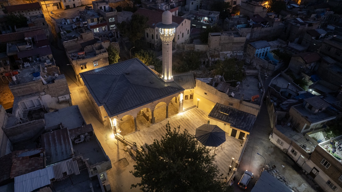 İki Camii Mevlit Kandili\'nde Yeniden İbadete Açılacak