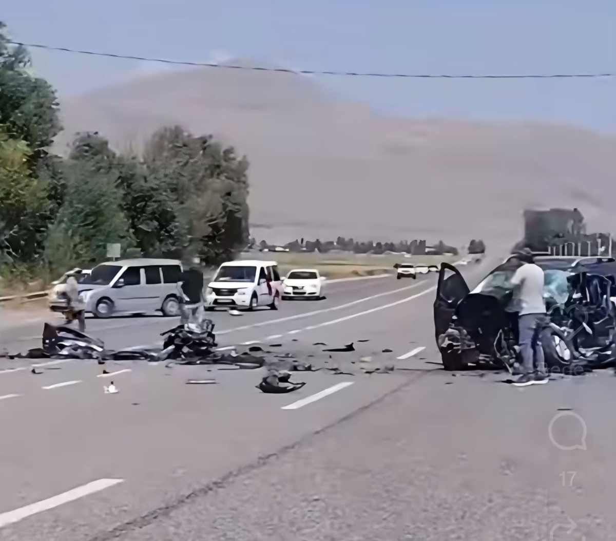Van'da Trafik Kazası: 2 Ölü, 9 Yaralı