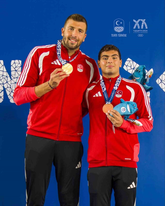 Emre Sakçı Altın, Nusrat Allahverdi Bronz Kazandı