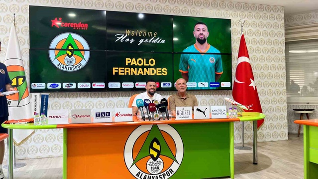 Alanyaspor, Fernandes'i Kiraladı