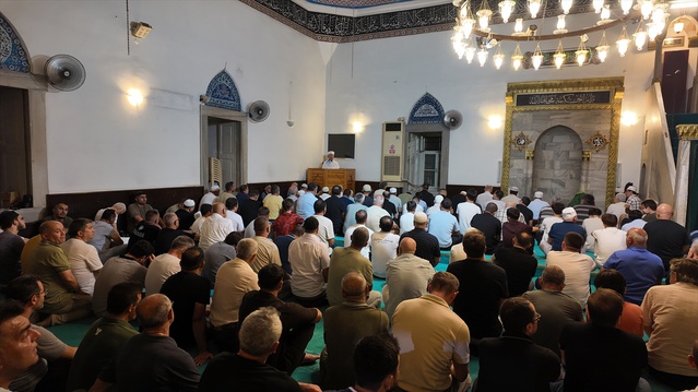 Antalya'da Mevlit Kandili Coşkusu