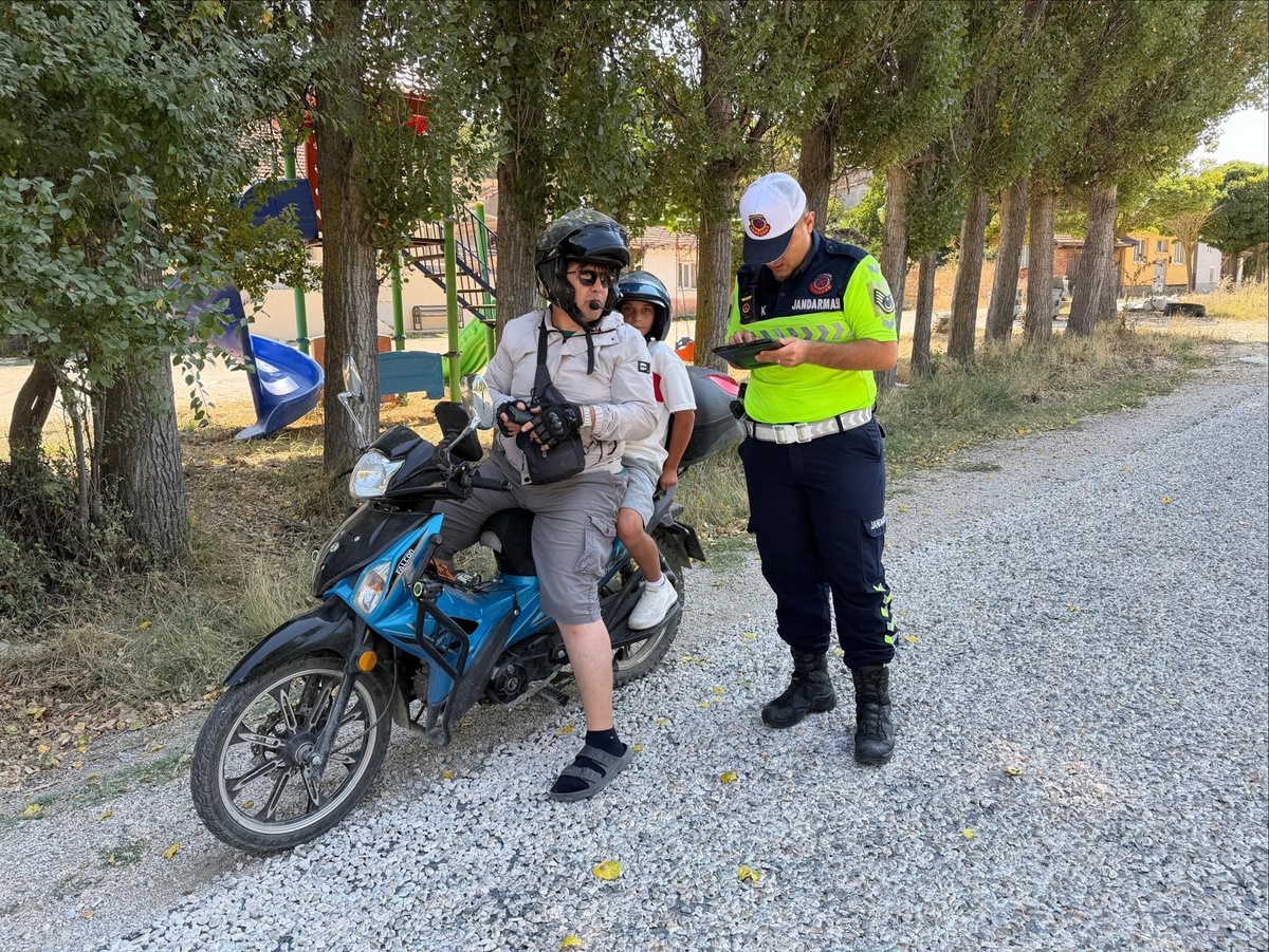 Bozüyük'te Motosikletlere Güvenli Sürüş Eğitimi