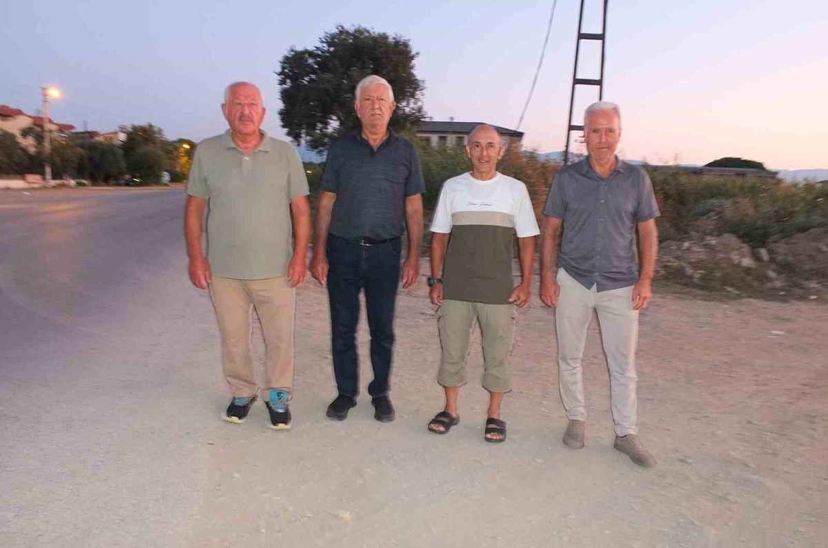 Ören'de Kaldırım Eksikliği Kazalara Davetiye Çıkarıyor