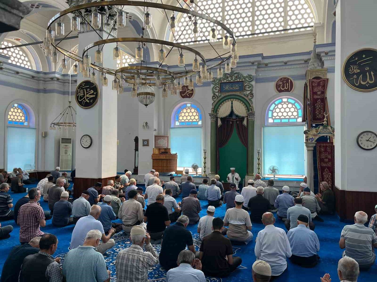Burhaniye'de Mevlidi Nebi Kandili Programı