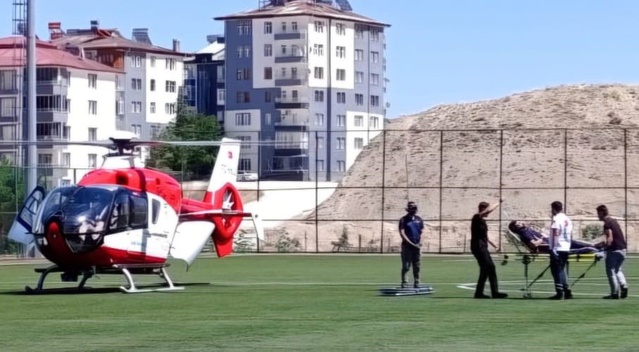 Darende'de Kalp Krizi Geçiren Hasta Hava Ambulansıyla Sevk Edildi