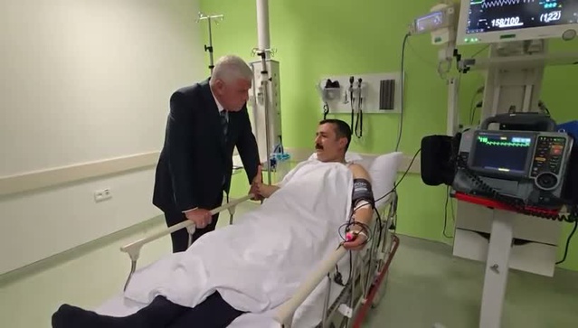 Dervişoğlu, yaralı vekili hastanede ziyaret etti