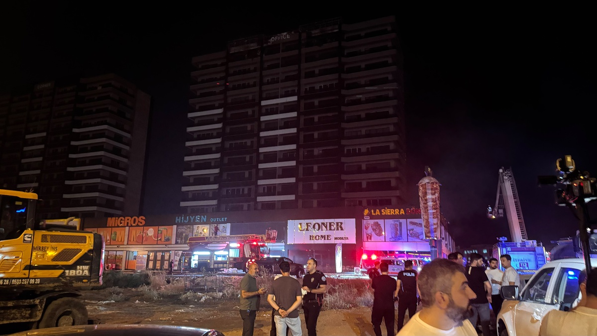 Diyarbakır'da Yangın Kontrol Altında