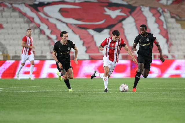 Sivasspor ve Manisa FK 2-2 Berabere