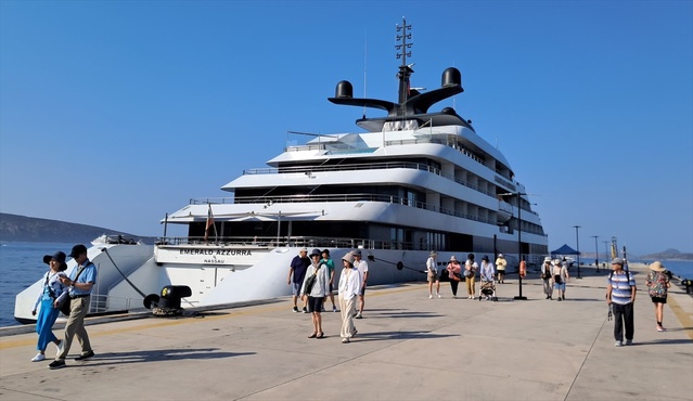 Bodrum'a Lüks Kruvaziyerle Gelen 93 Turist