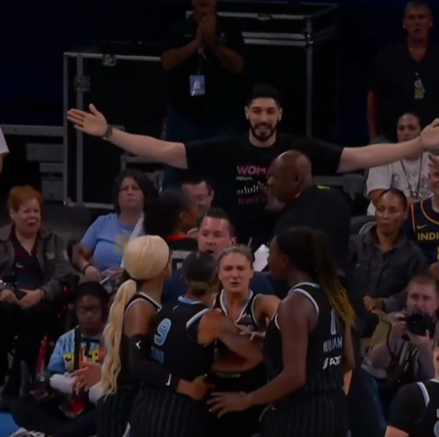 FETÖ'cü Enes Kanter'e büyük şok! Salondan atıldı 