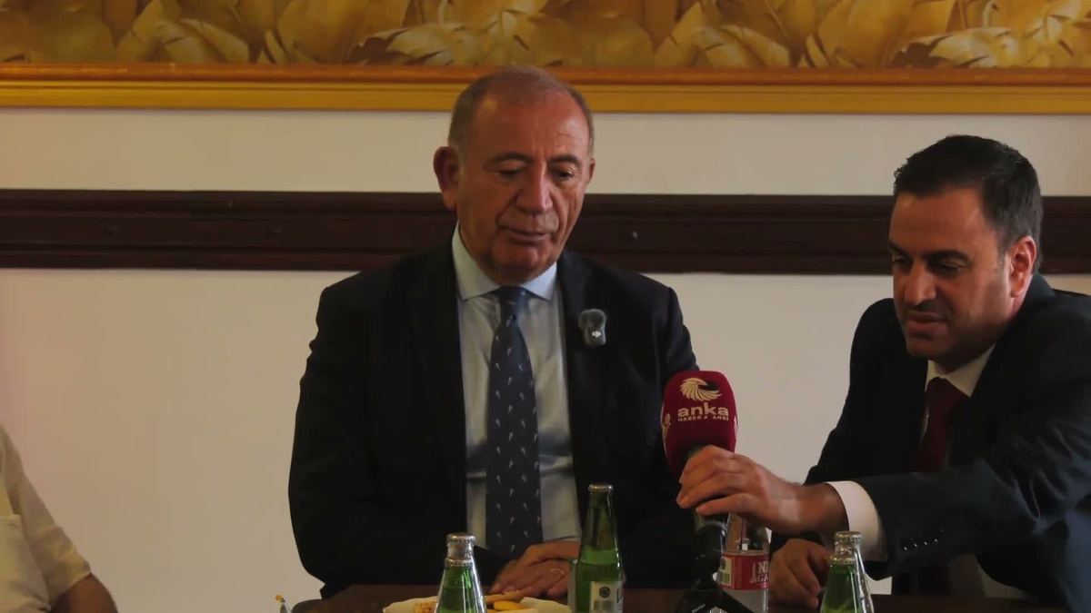Tekin: Siyaset Zenginleşme Aracı Değil
