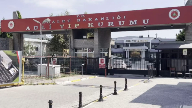 Genç mühendisten acı haber! Taşımaya çalıştıkları çatı üzerlerine düştü