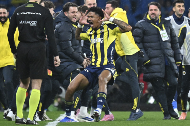Jayden Oosterwolde, Fenerbahçe'ye veda etti: Umarım Şampiyonlar Ligi'nde karşılaşırız