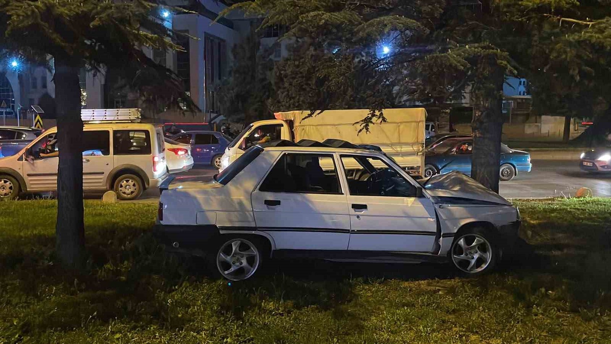 Karaman'da Kaza: Sürücü Yaralandı
