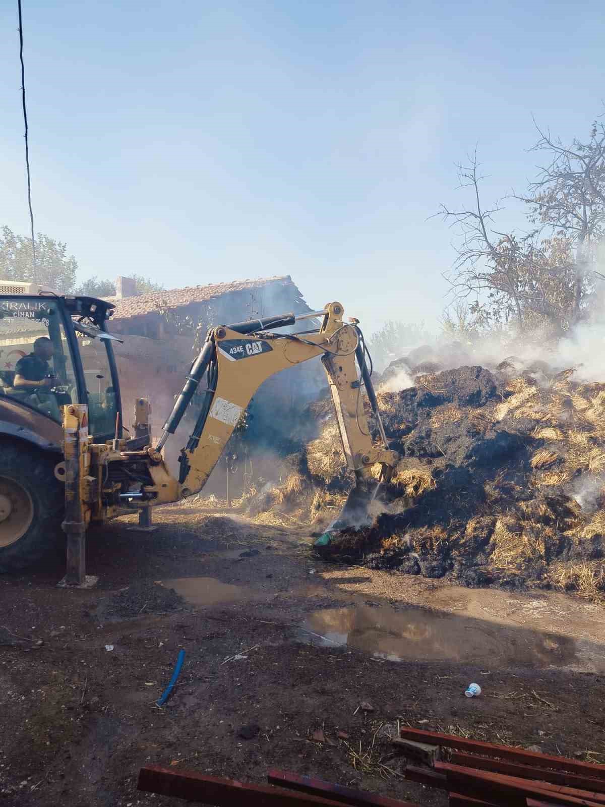 Kastamonu'da Yangın: 1500 Saman Balya Yandı