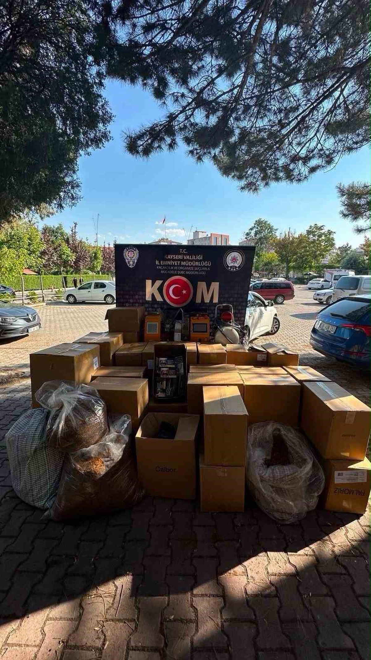 Kayseri'de Kaçak Tütün Operasyonu