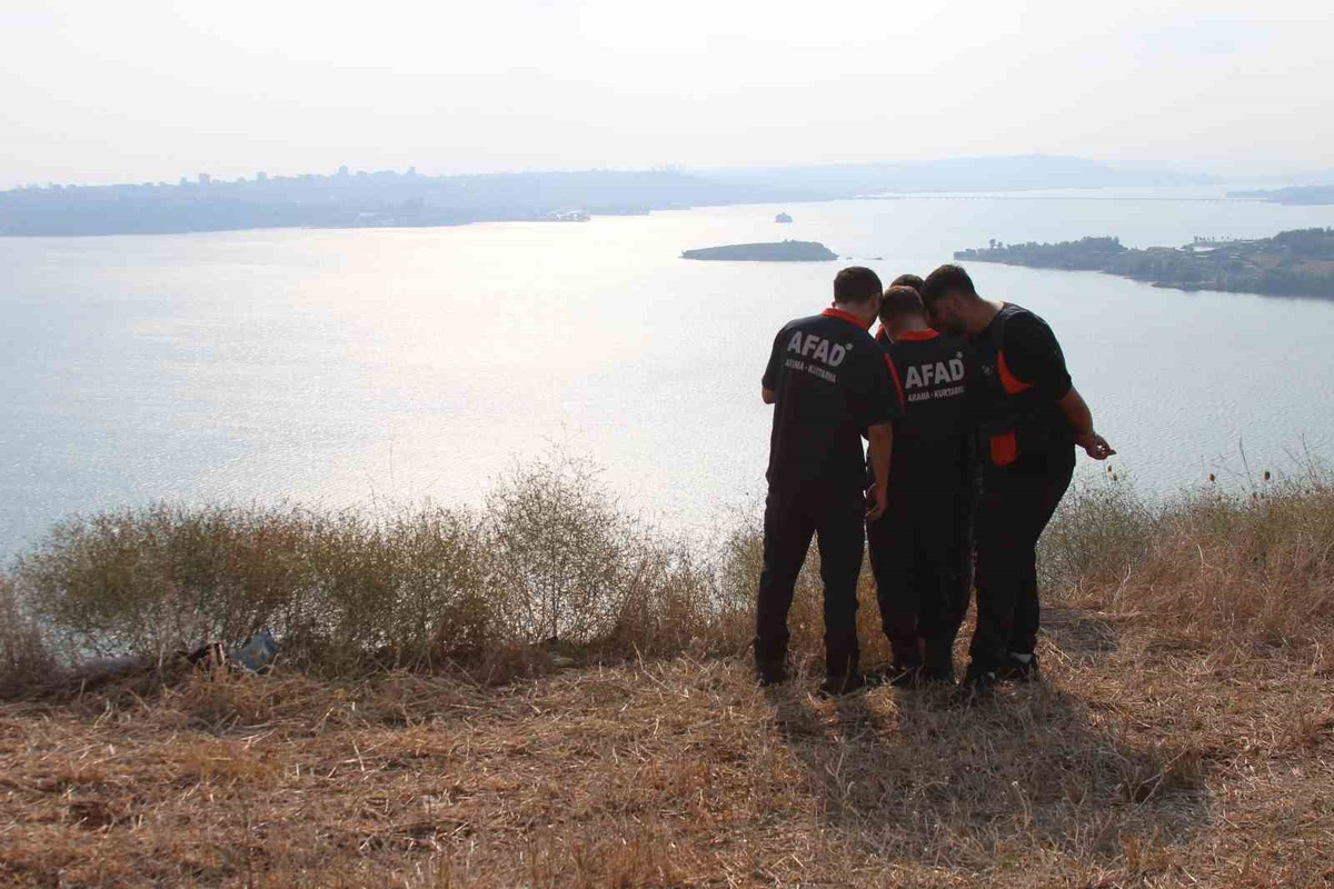 Uçuruma Yuvarlanan Araçta Genç Kadın Hayatını Kaybetti