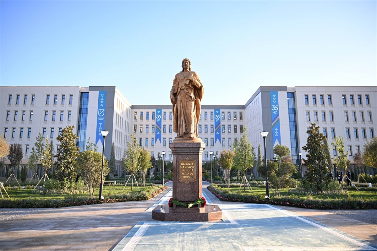 Azerbaycan Parkı'nın Temeli Atıldı