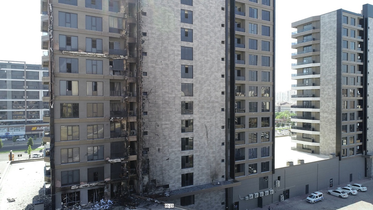 Diyarbakır'da Plazada Yangın: 5 Kişi Etkilendi