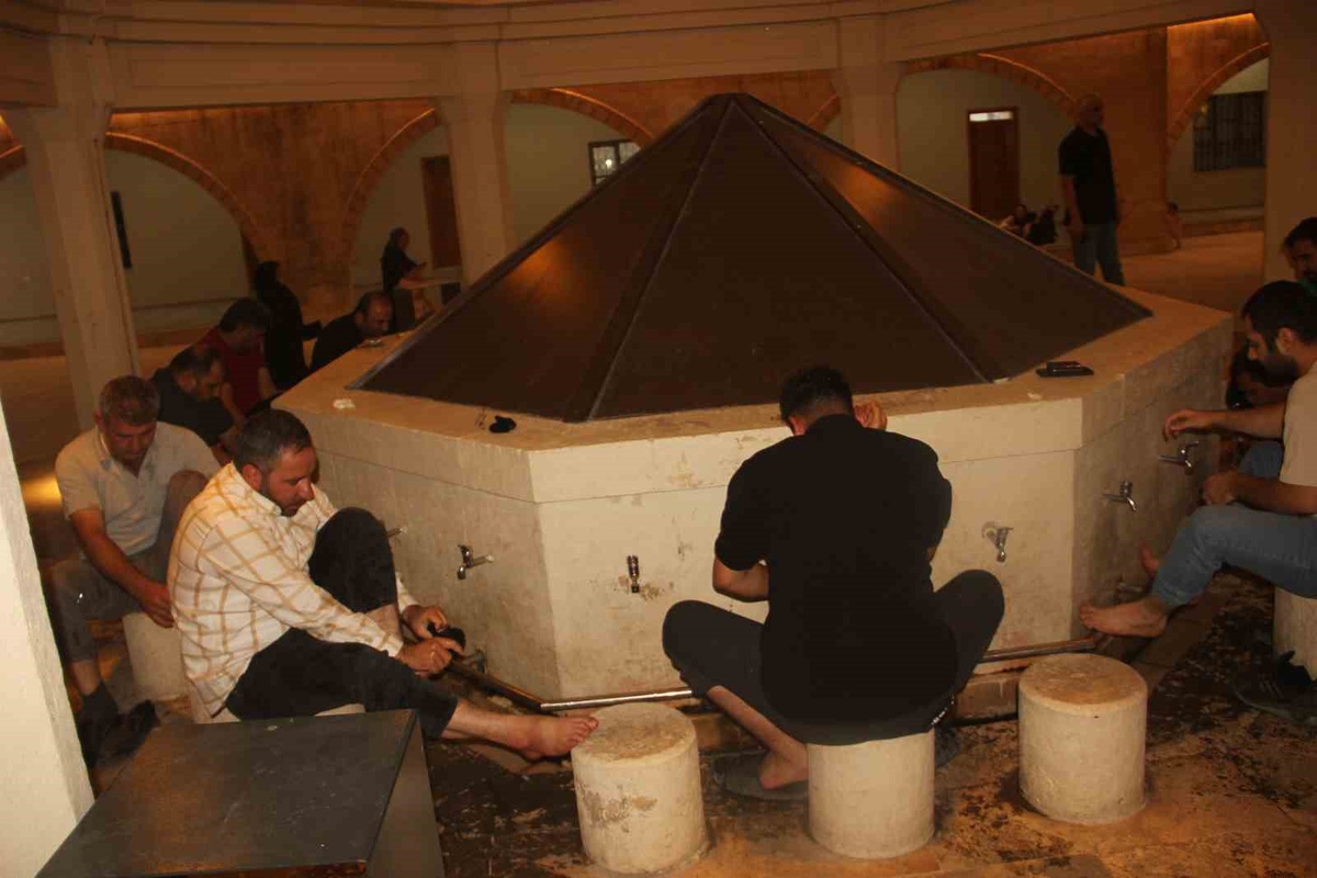 Şanlıurfa'da Mevlid Kandili coşkusu
