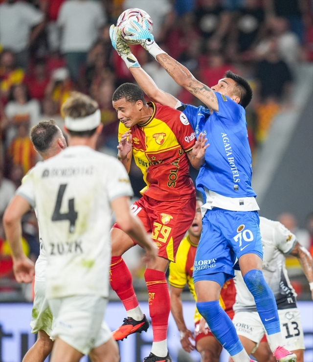 Süper Lig'de 20 yıl sonra bir ilk! İrfan Can Eğribayat tarihe geçti
