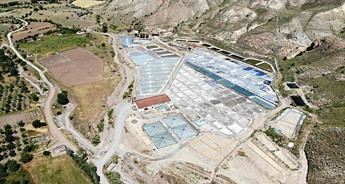 Kemah'ta Geleneksel Tuz Üretimi