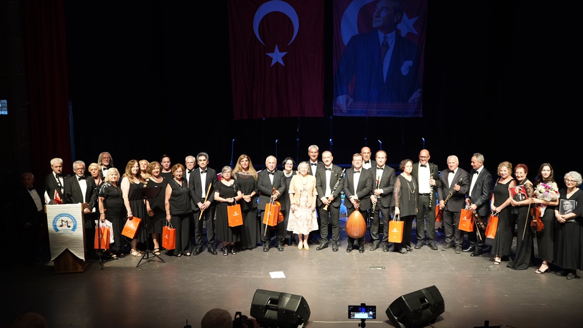 Atatürk\'e Saygı Konseri Tekirdağ\'da Düzenlendi
