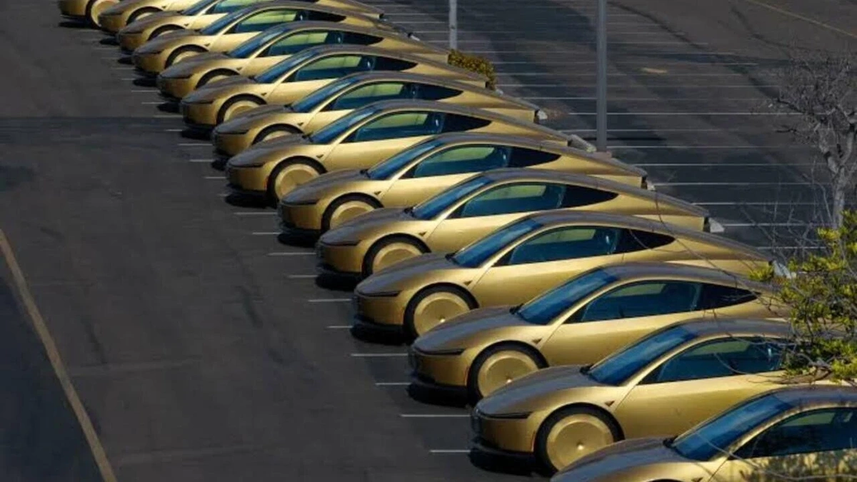 Tesla Cybercab Tanıtım Etkinliği Düzenliyor