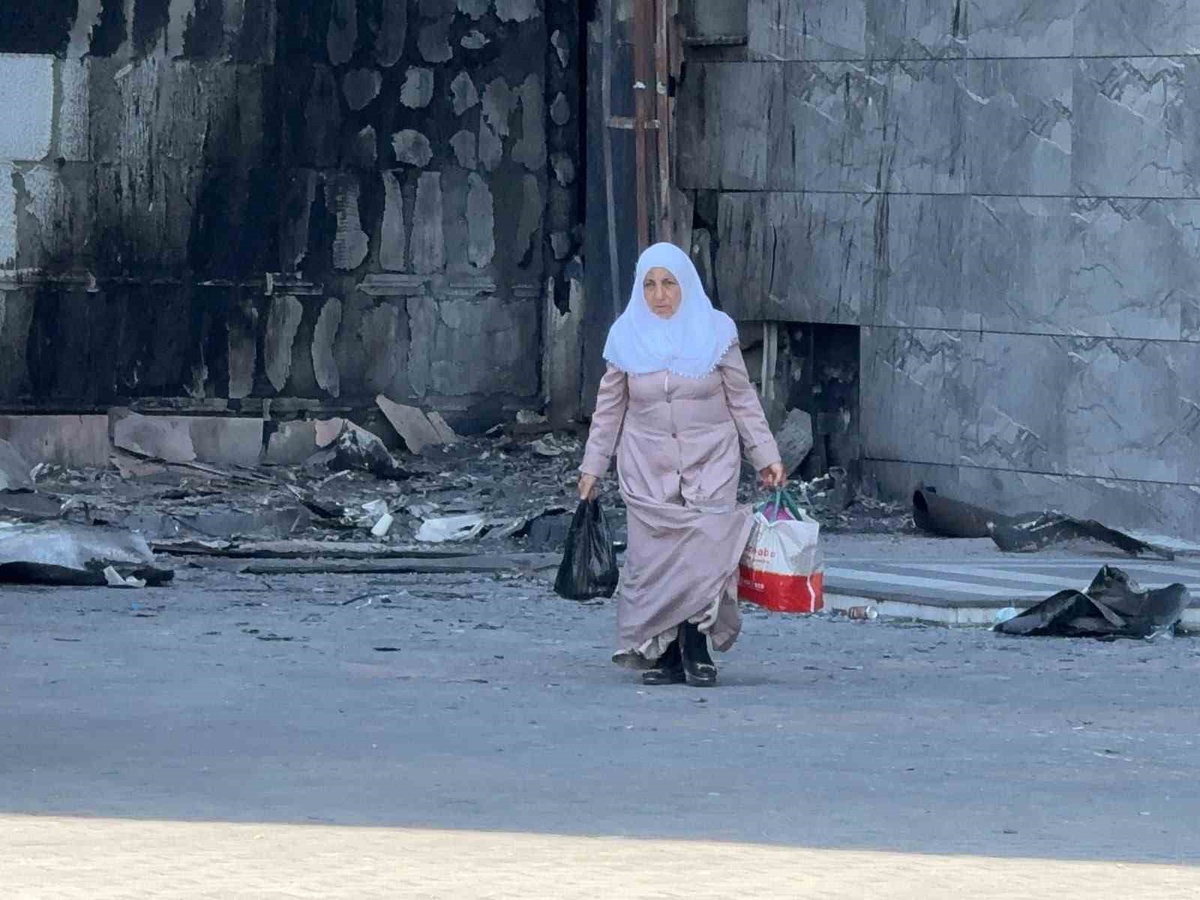 Diyarbakır'da Plazada Yangın: Facia Önlenildi