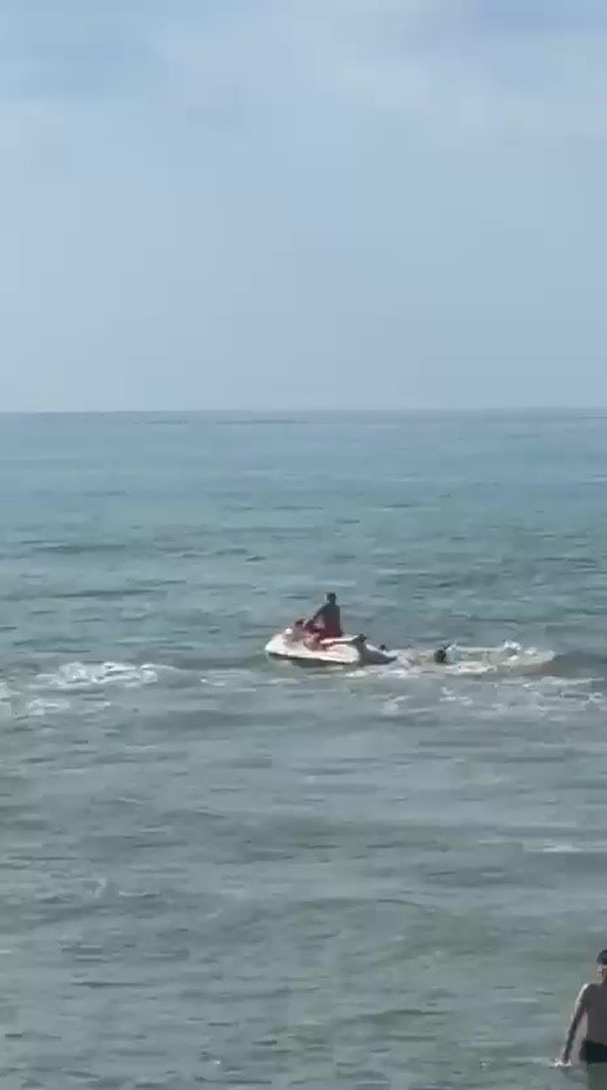 Jet-ski ile Boğulma Tehlikesi Geçiren 3 Kişi Kurtarıldı