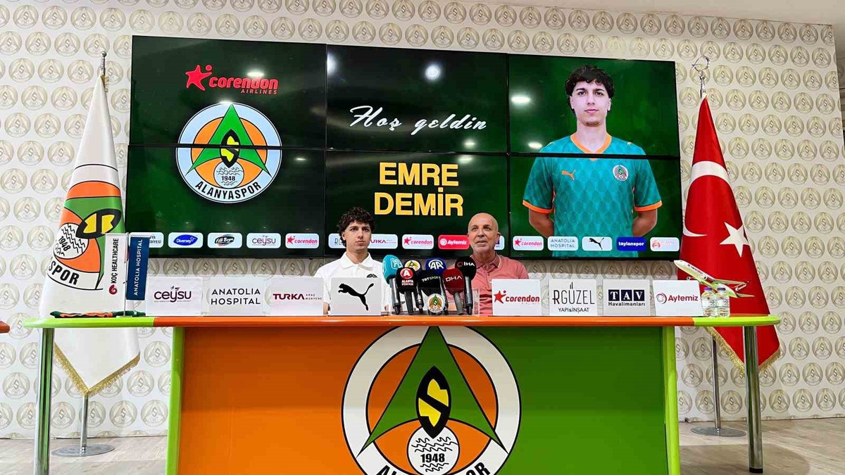 Emre Demir Alanyaspor'a Transfer Oldu