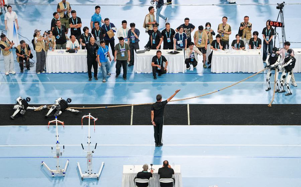 İnsansı Robotlar Beijing'de Yarıştı