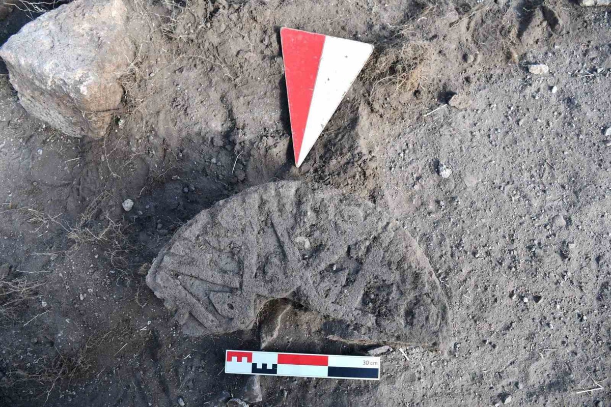 Ani'de Hz. Muhammed Yazılı Selçuklu Taşı Bulundu