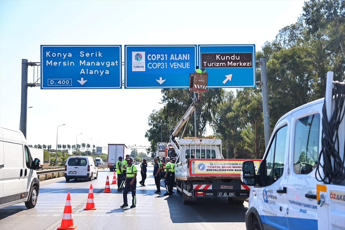 COP31 İçin Yön Levhaları Montajı Başladı