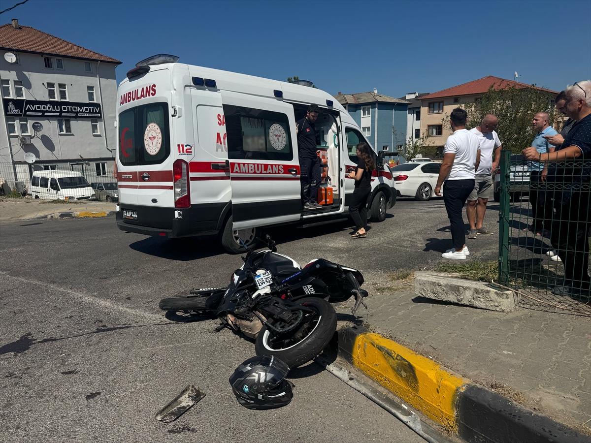 Bartın'da Motosiklet-Otomobil Kazası: 2 Yaralı
