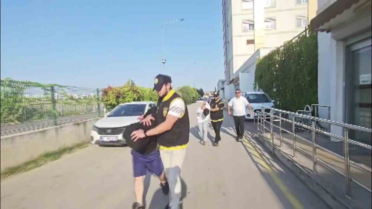 Önce öldürdüler sonra oturup başında alkol içtiler