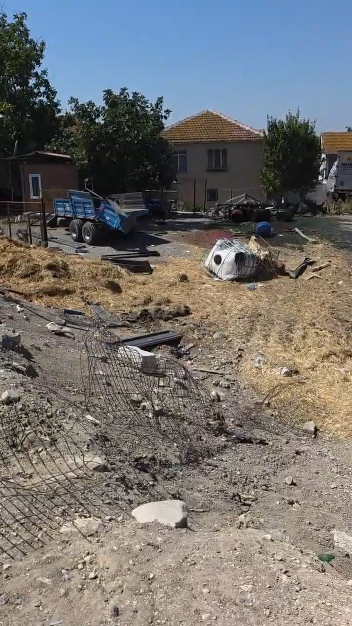 Çatalca'da Kamyon Kaza Yaptı