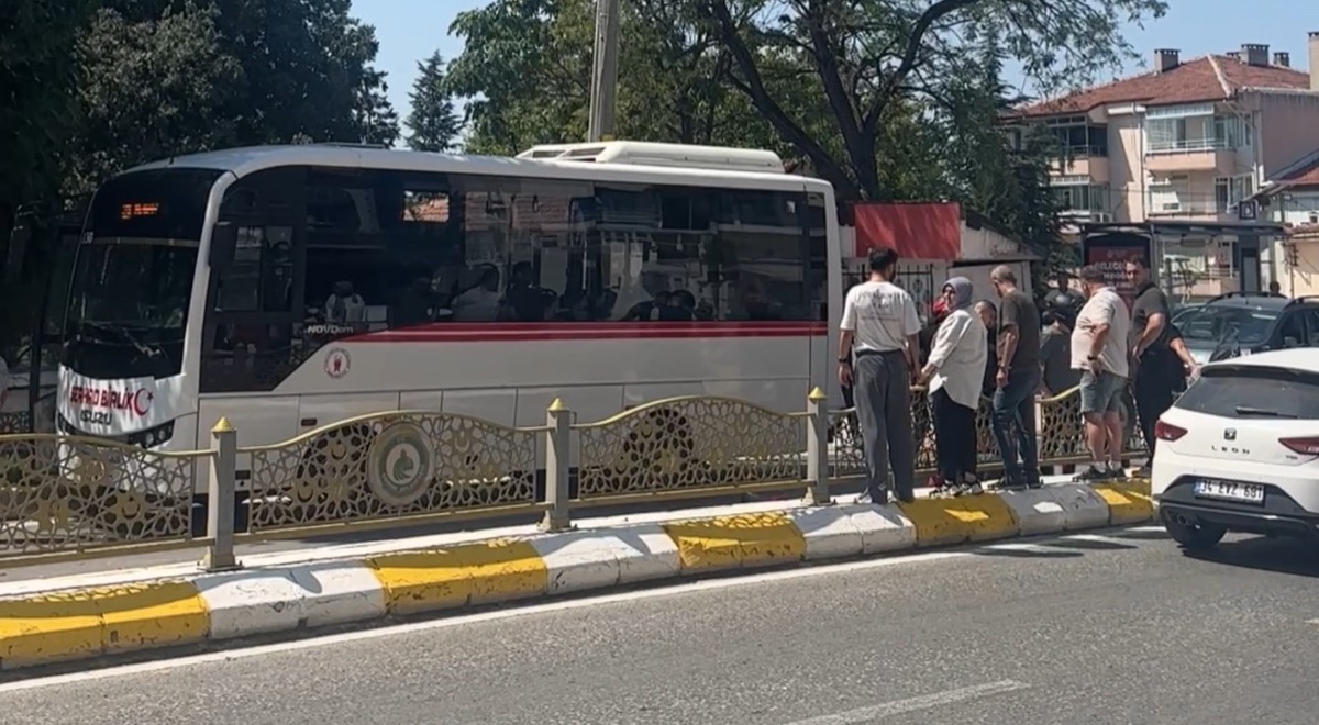 Edirne'de Kazada Motosiklet Sürücüsü Yaralandı