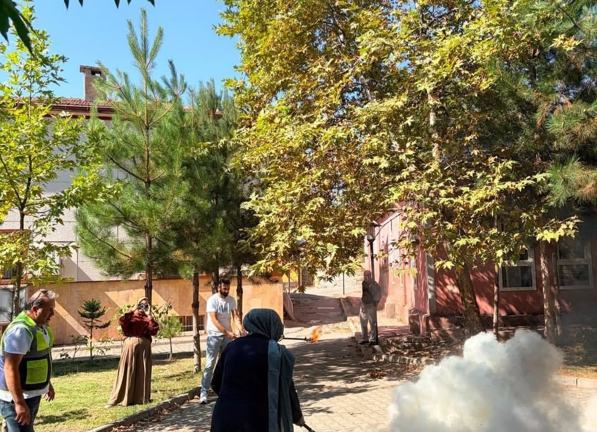 Palu Devlet Hastanesi'nde yangın güvenliği eğitimi