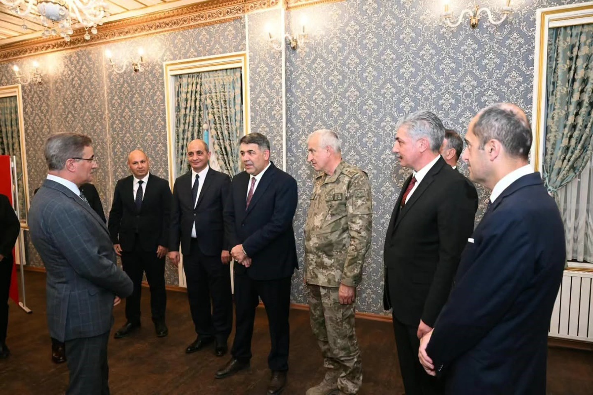Vali Baruş, Emniyet Mensuplarını Onurlandırdı