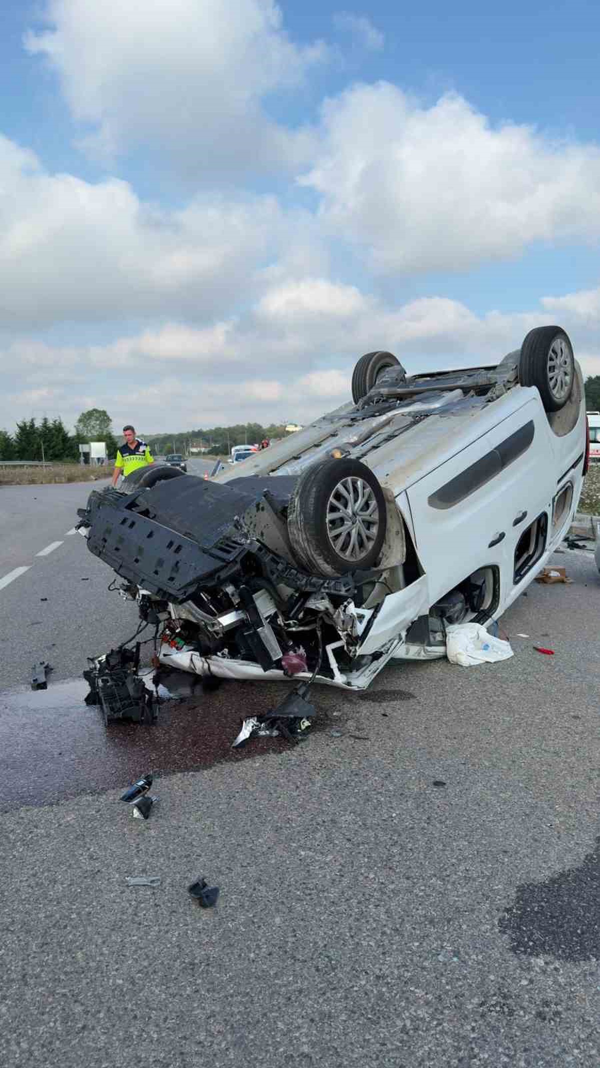 Kaynarca'da Trafik Kazası: İki Yaralı
