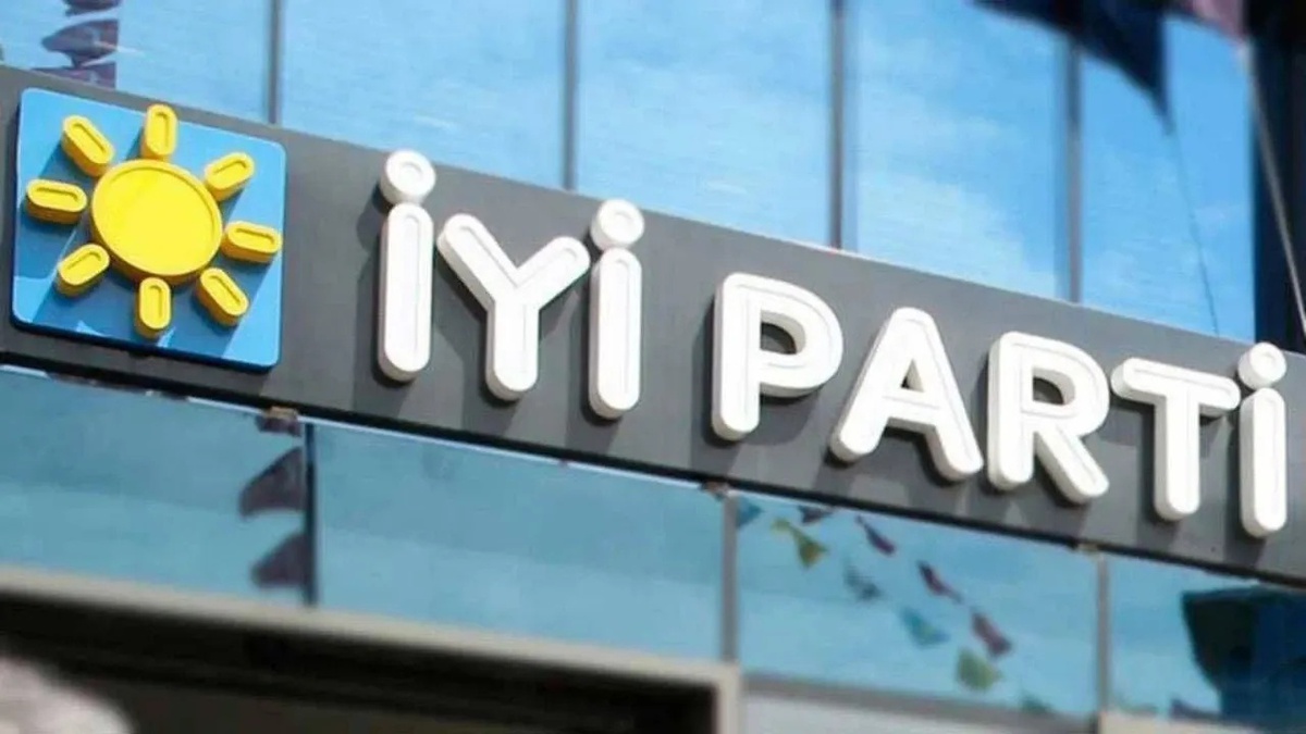 İYİ Parti Selçuk İlçe Başkanlığına Ziya Tüccar Atandı