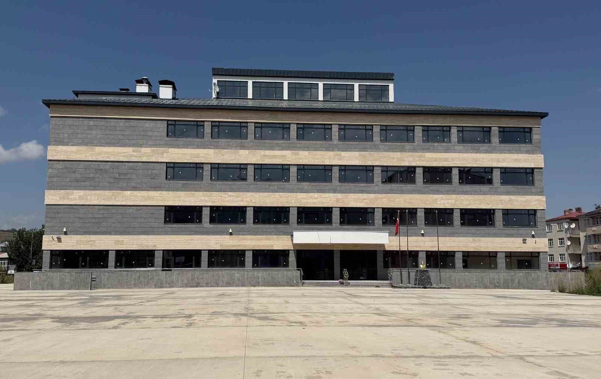 Kars'ta Yeni Okul İncelemesi