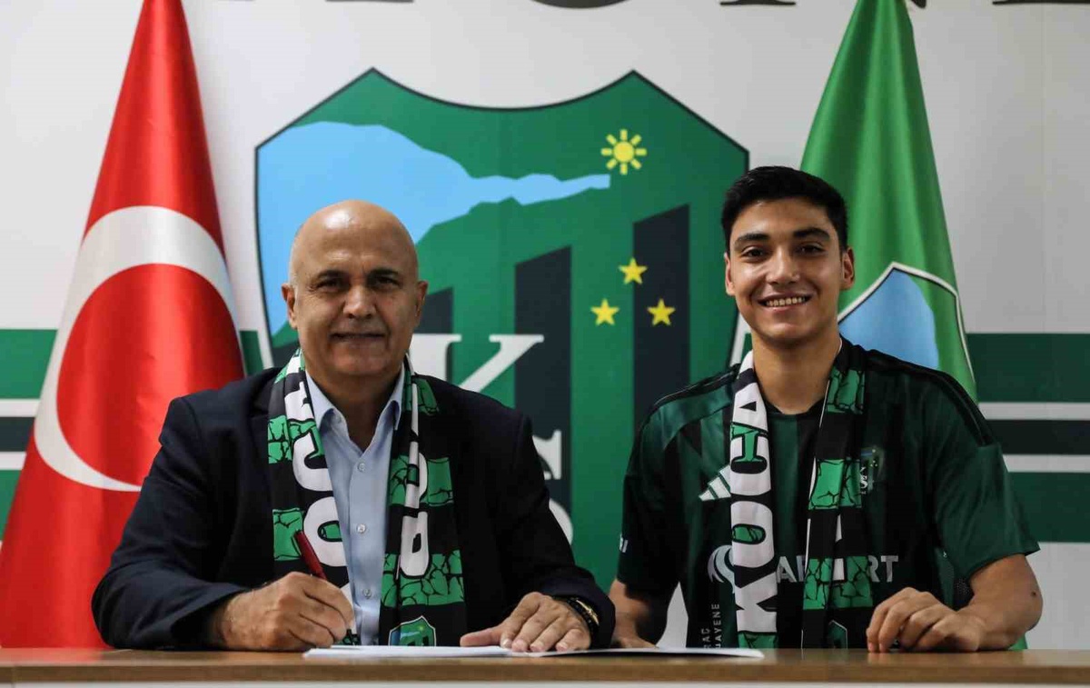 Kocaelispor, Hulisi Destici'yi Transfer Etti