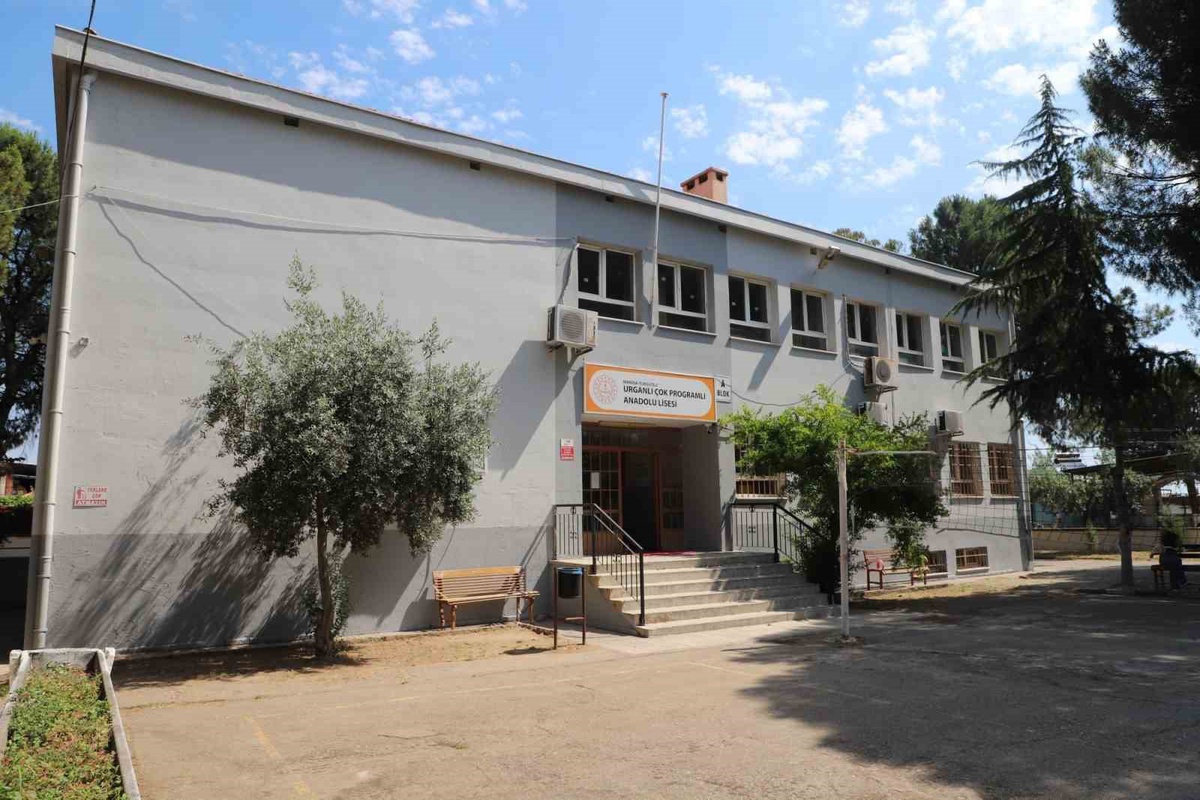 Manisa'da 1594 Okul Personeli İstihdamı