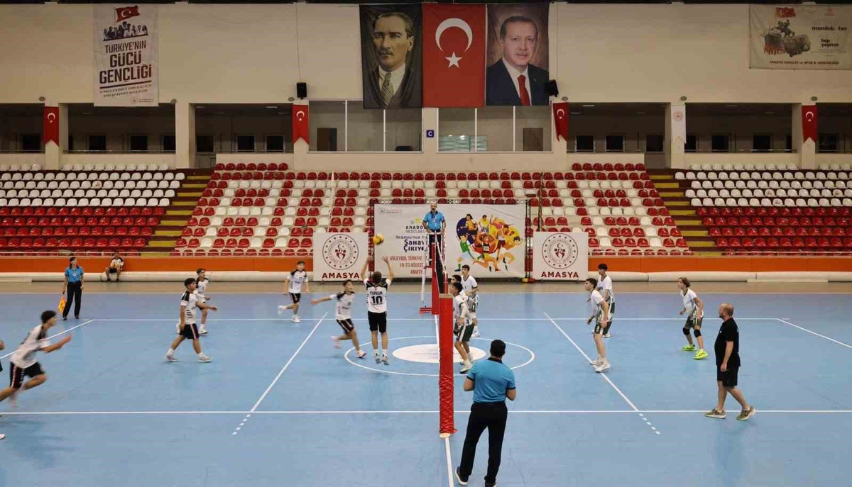 Manisa, Voleybolda Türkiye İkincisi Oldu