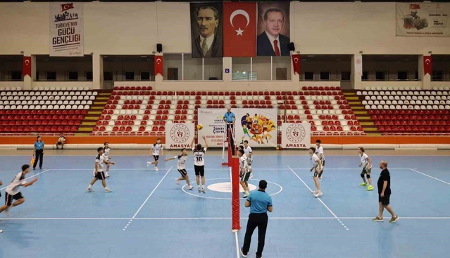 Manisa, Voleybolda Türkiye İkincisi Oldu