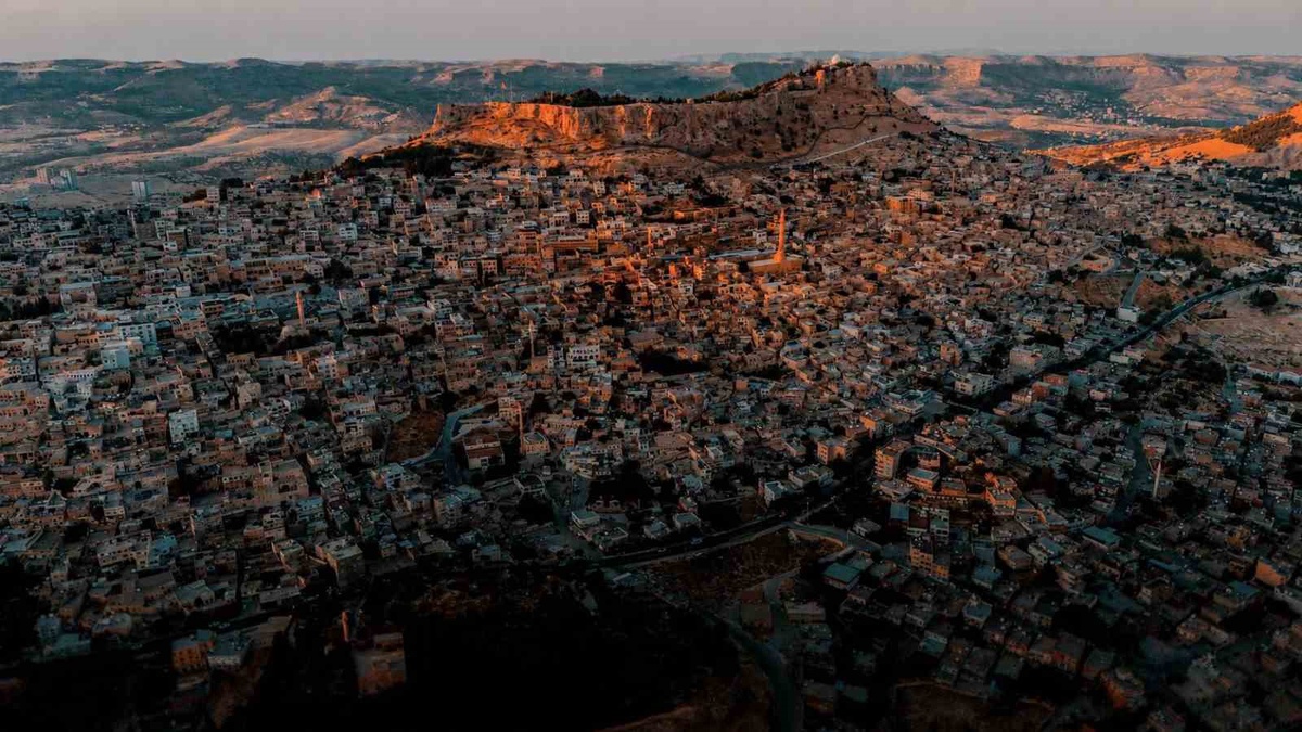 Mardin'in Tarihi Güzellikleri Dronla Görüntülendi